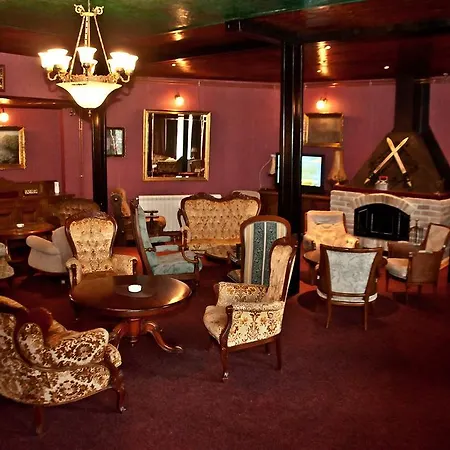 Otard Hostel *