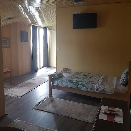 Hostel Otard
