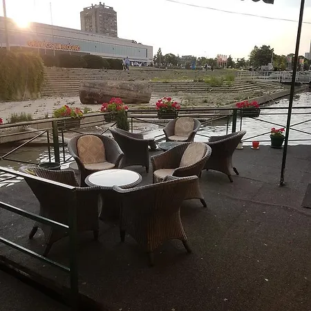 奥塔德旅舍 旅馆 贝尔格莱德